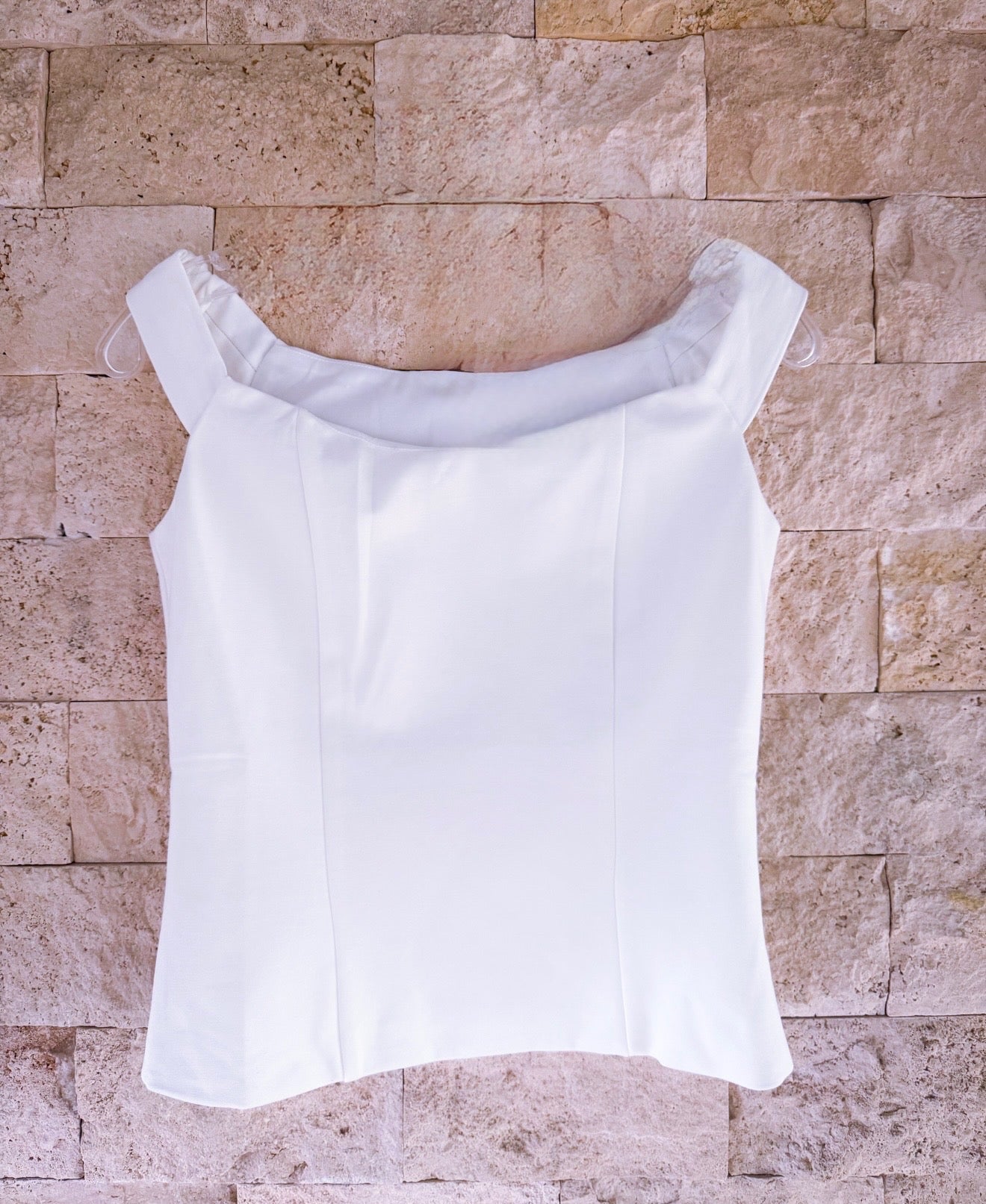 Noah top