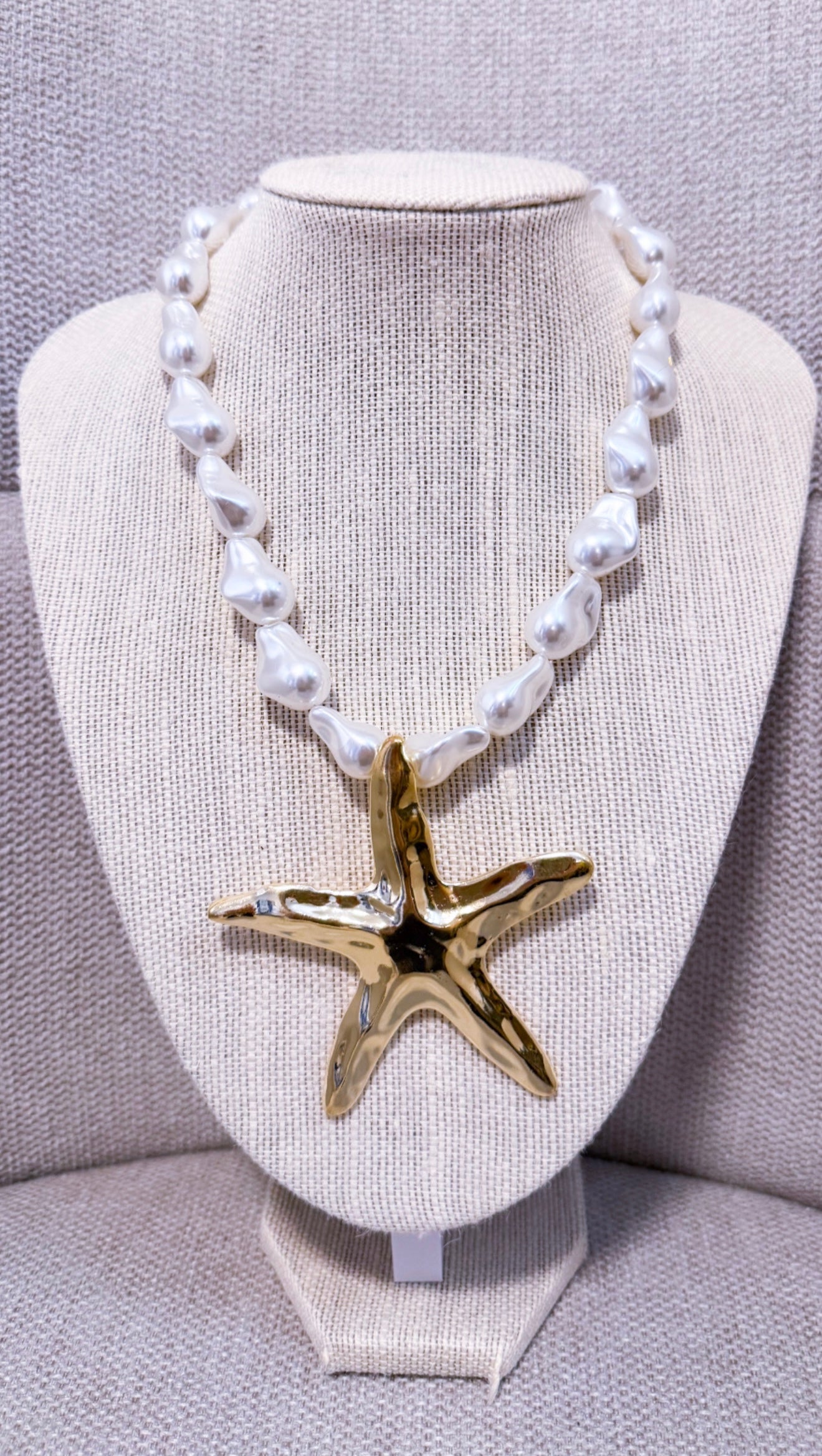 Star neckale