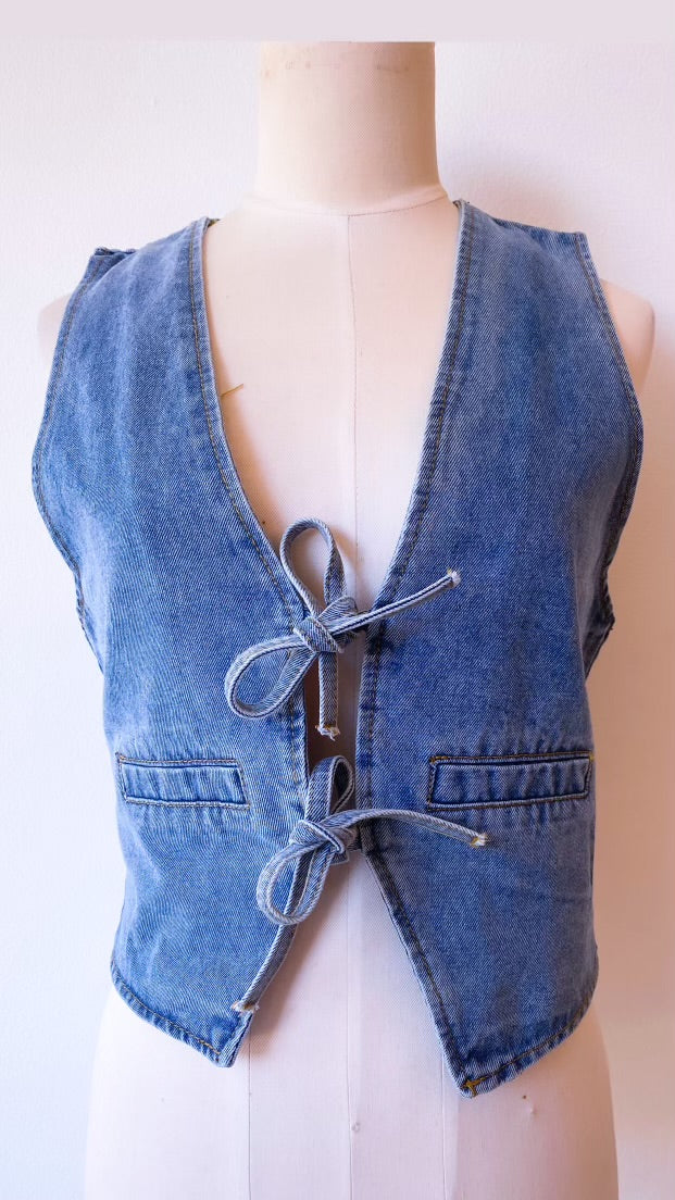 Camelia vest