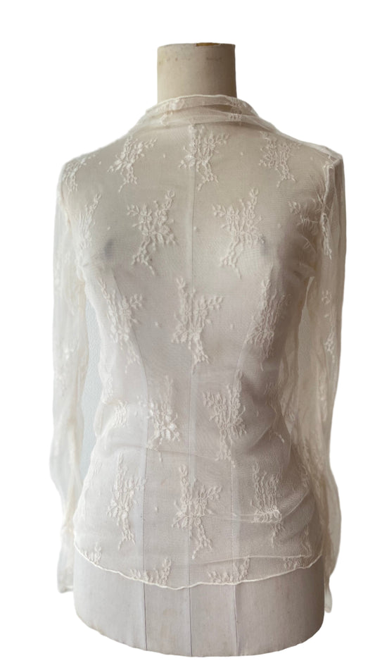 Vallaja lace top