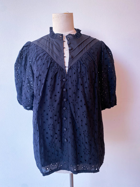 Eyelet top