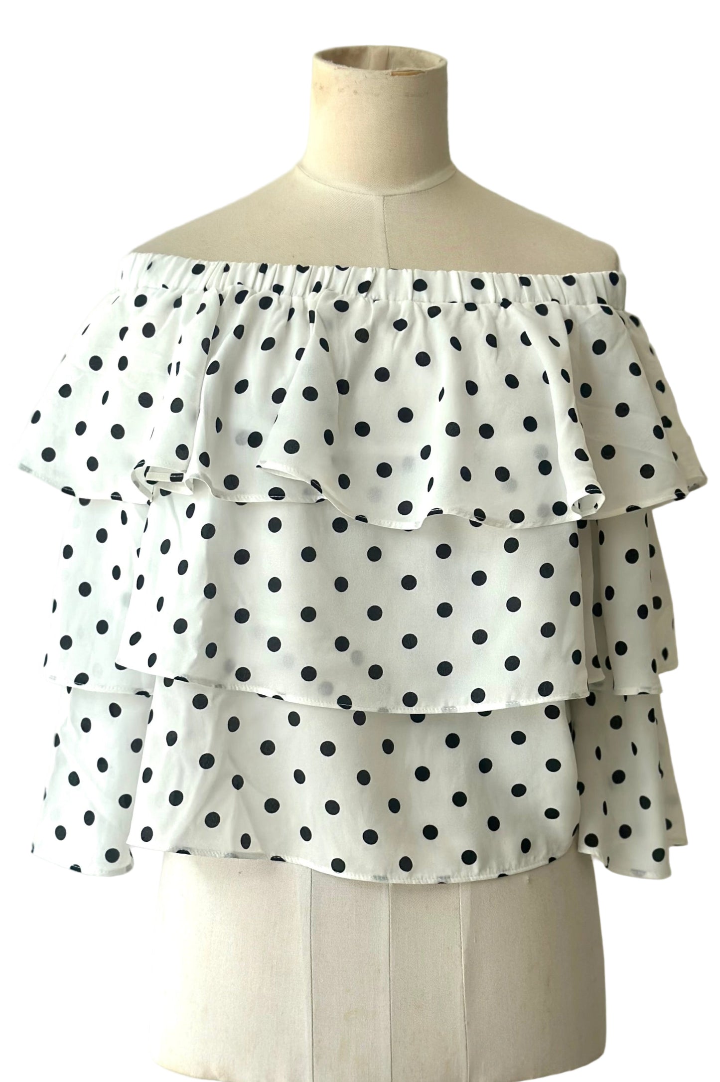 Blanqui off shoulder top