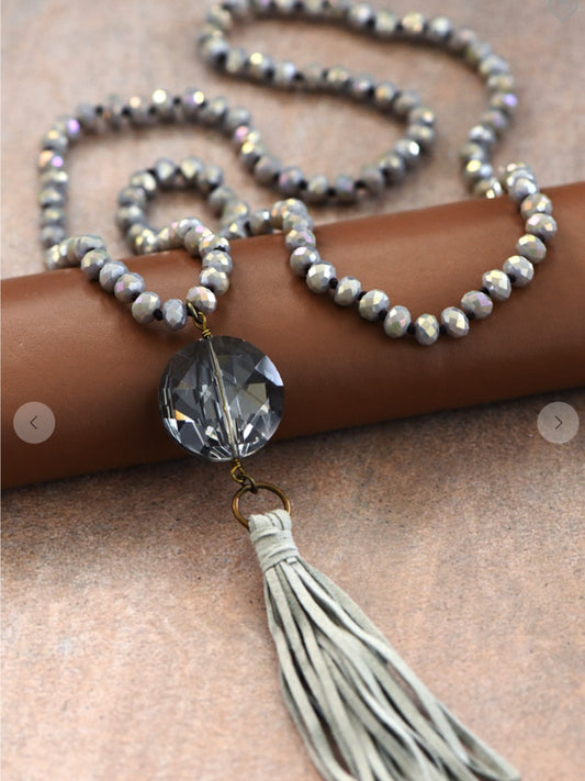 Yadi necklace