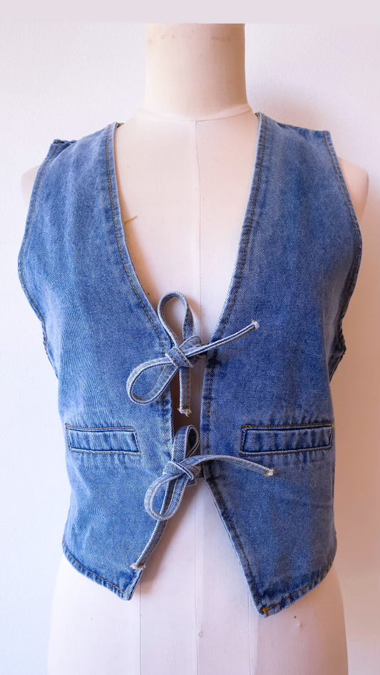 Camelia vest