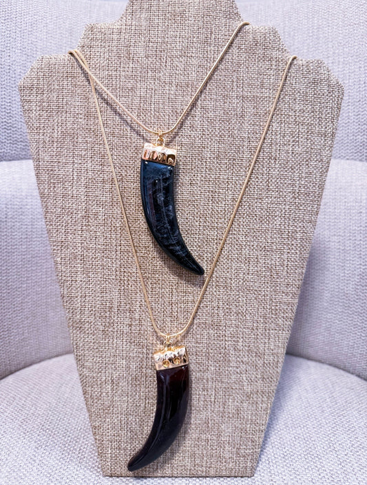 Horn necklace