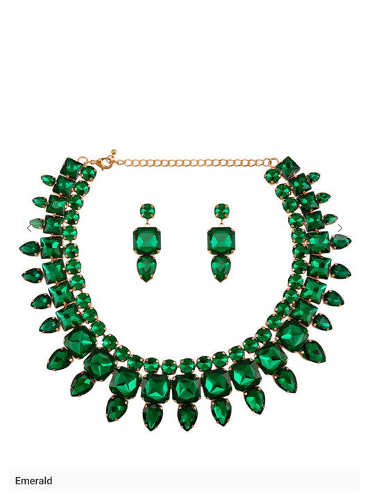 Esmeralda necklace